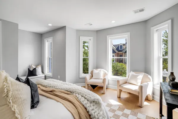 Contact Agent | 419 U Street Northwest, Washington, DC 20001