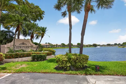 $225,000 | 5561 Lakeside Drive, Unit 107, Margate, FL 33063