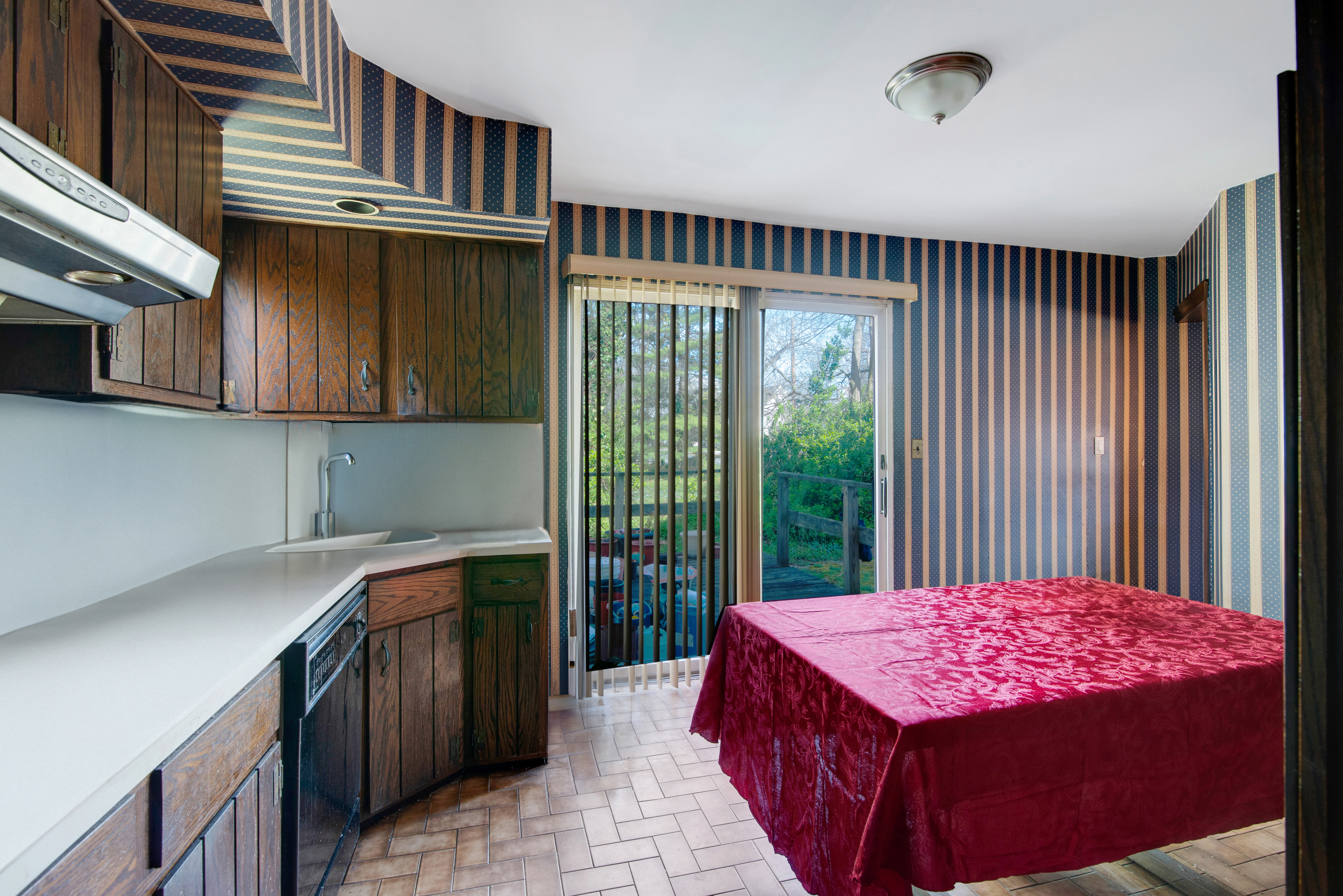 4499 Hylan Boulevard Staten Island, NY 10312 - Photo 6 of 26