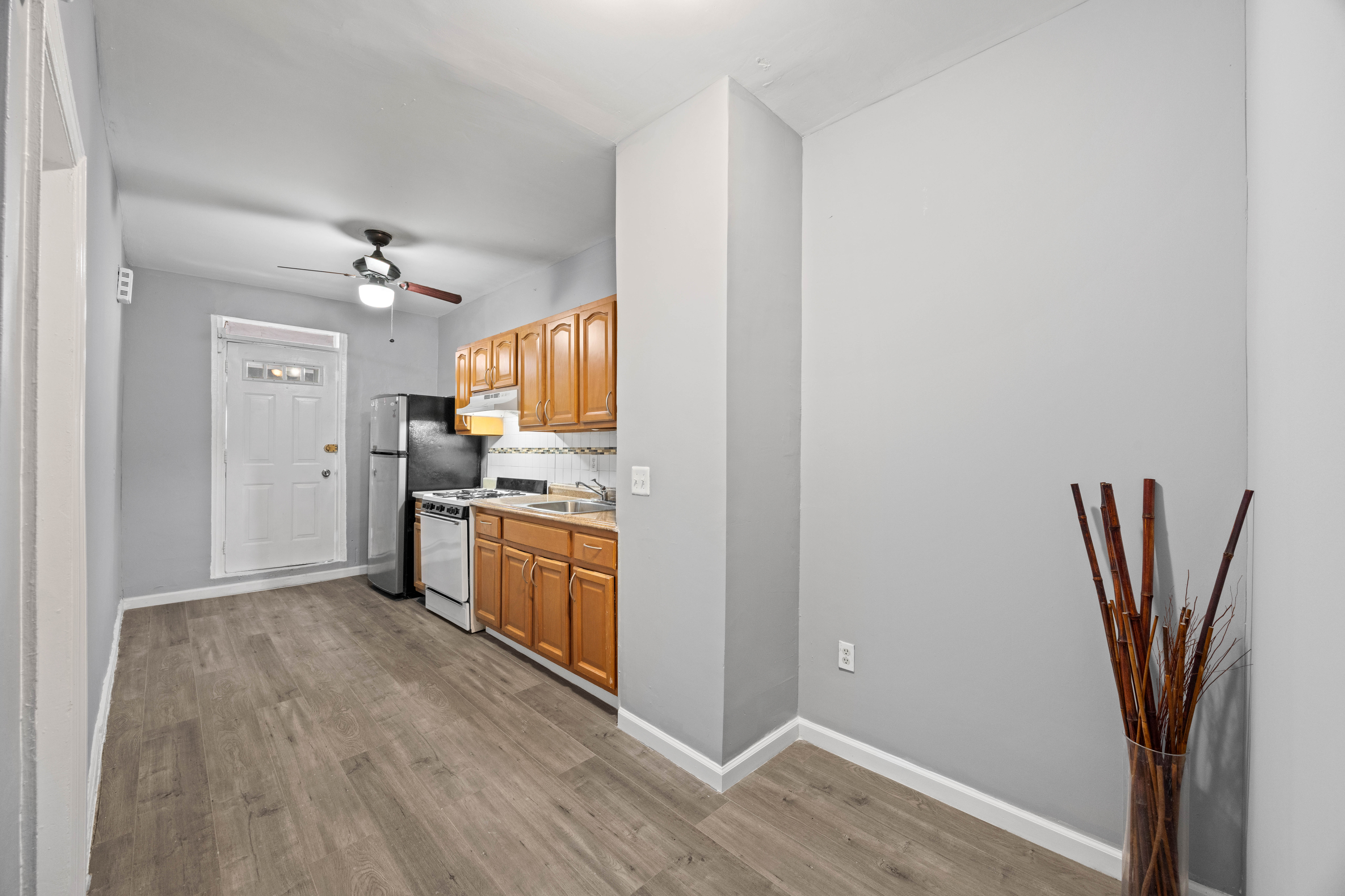 20 Danforth Street Brooklyn, NY 11208 - Photo 7 of 27 Gallery Image 7