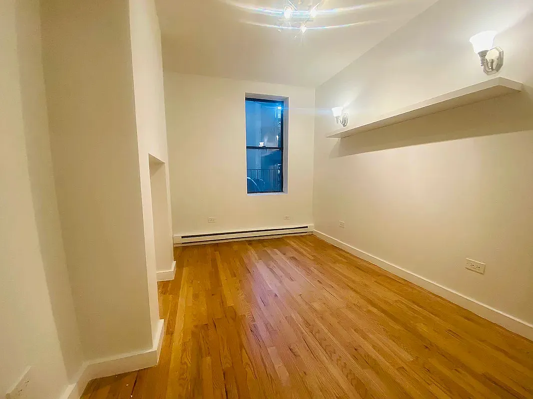 102 West 29th Street, Unit 2 Manhattan, NY 10001 - Photo 9 of 21