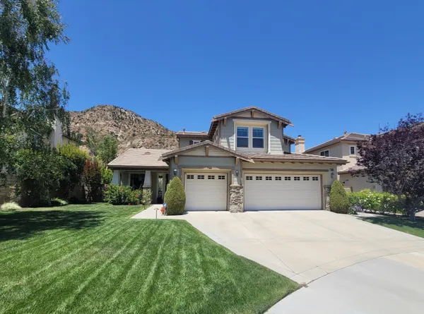 $1,300,000 | 25086 River Walk Lane, Stevenson Ranch, CA 91381