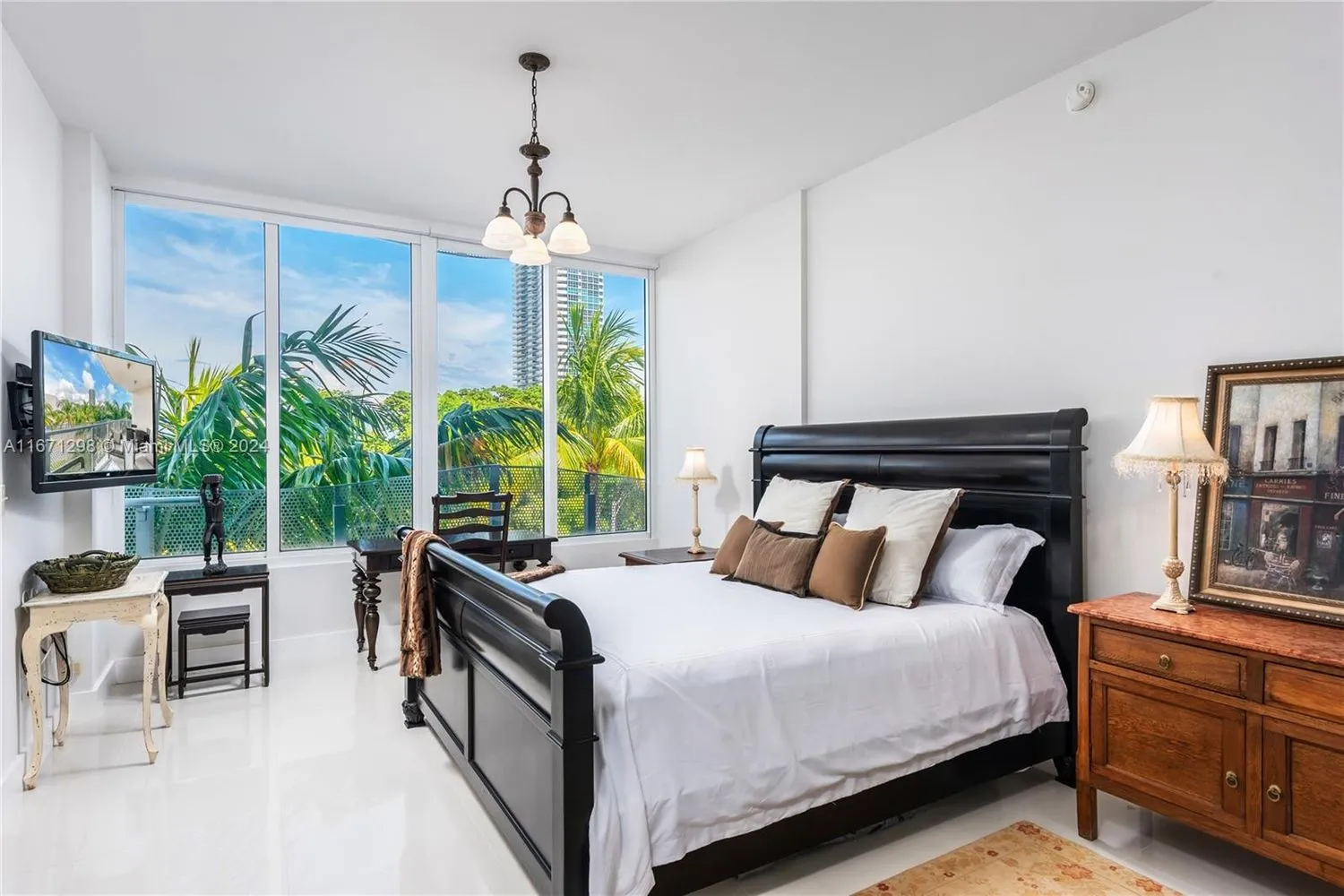 $1,050,000 | 2100 Park Avenue, Unit 301, Miami Beach, FL 33139