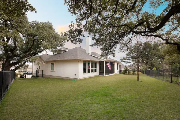 $699,000 | 117 Wildrose Hill Drive, Boerne, TX 78006