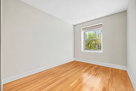 $1,295,000 | 235 West 70th Street, Unit 3FG | Upper West Side