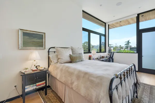 $3,825,000 | 2325 Cloy Avenue, Venice, CA 90291