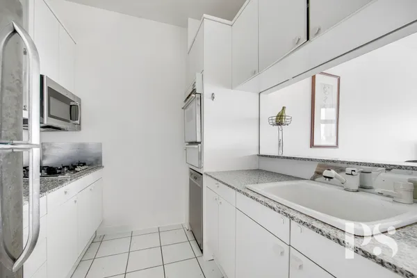 $7,500 | 200 East 32nd Street, Unit 33C | Kips Bay