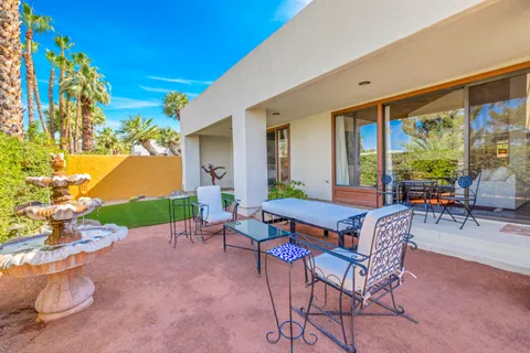 $1,235,000 | 5 Vista Loma Drive, Rancho Mirage, CA 92270