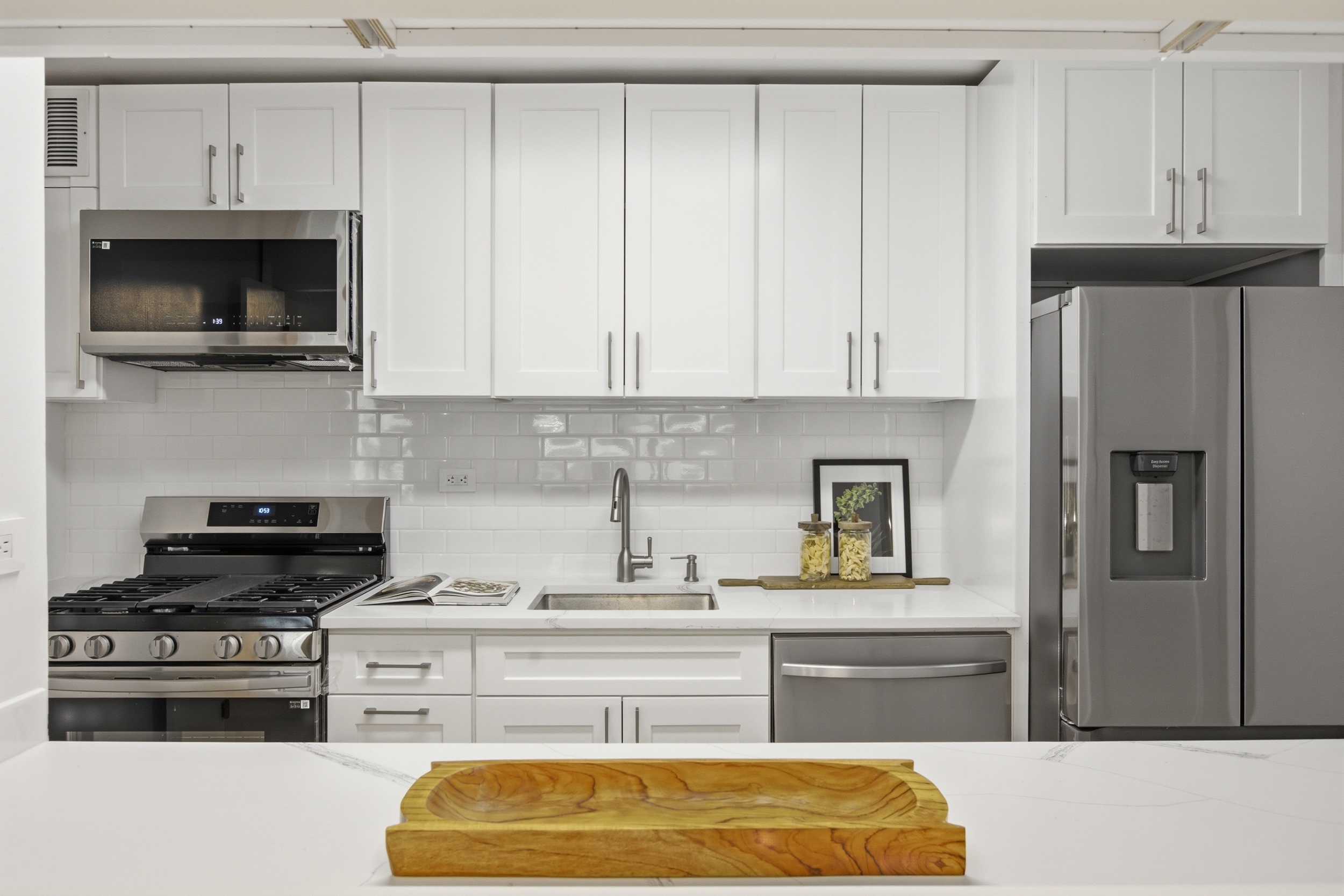 531 Main Street, Unit 409 Manhattan, NY 10044 - Photo 8 of 12