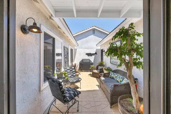 $889,900 | 23365 Villena, Mission Viejo, CA 92692