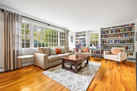 $1,399,000 | 4 Highland Road, Westport, CT 06880