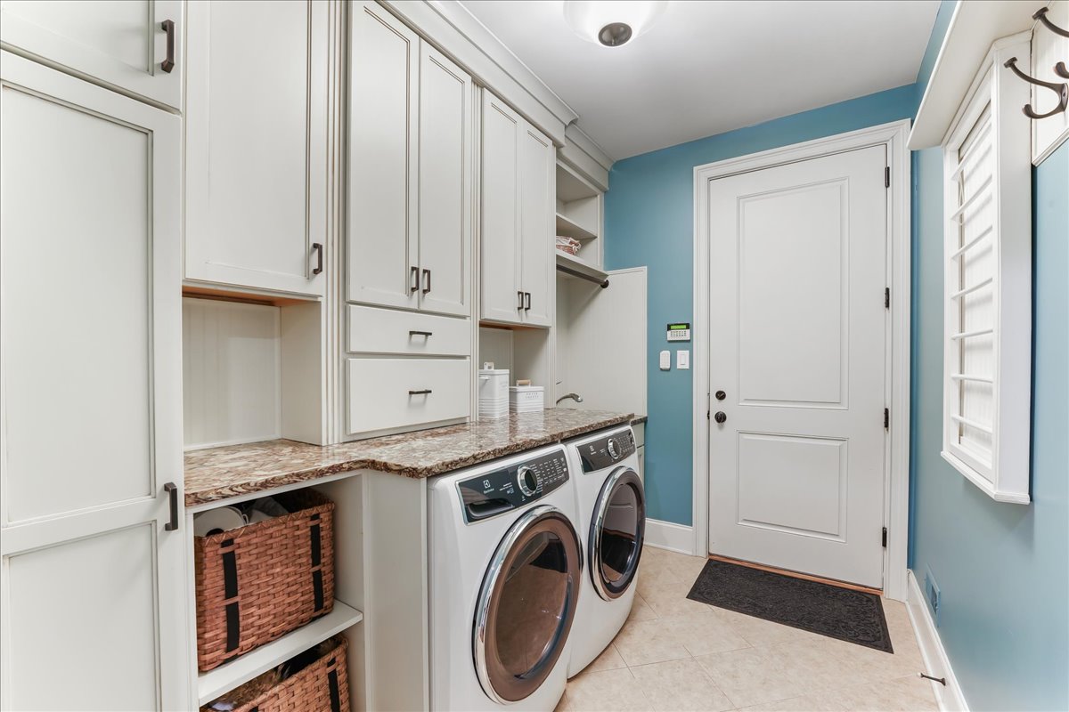 248 Valley Ridge Road Haverford, PA 19041 - Photo 25 of 44 a utility room with dryer and washer