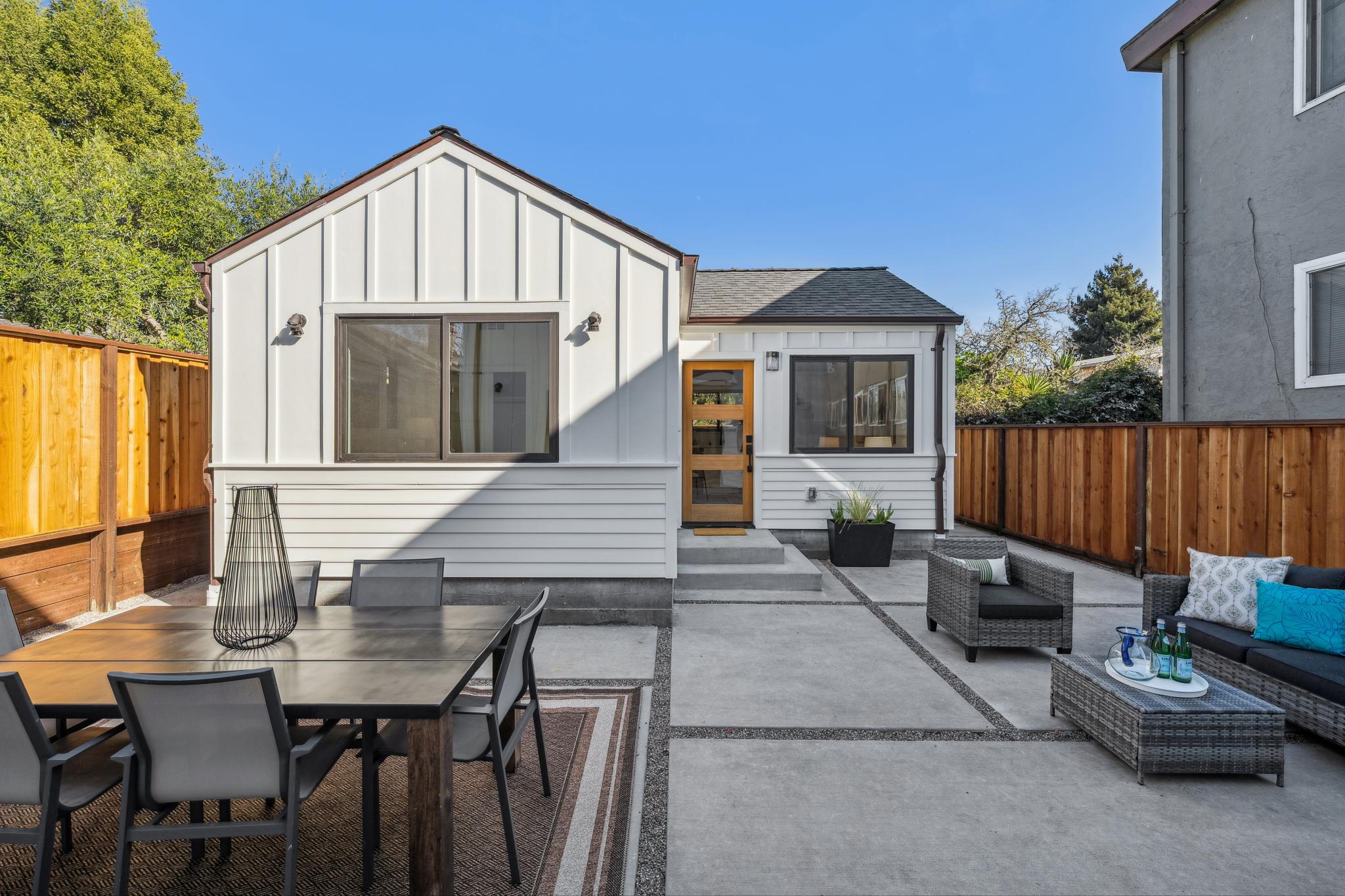 2411 Sixth Street Berkeley, CA 94710 - Photo 13 of 14