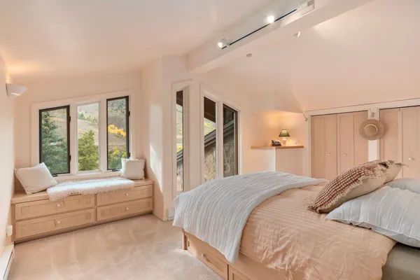 $2,495,000 | 12000 Palmer Creek Drive, Jackson, WY 83001