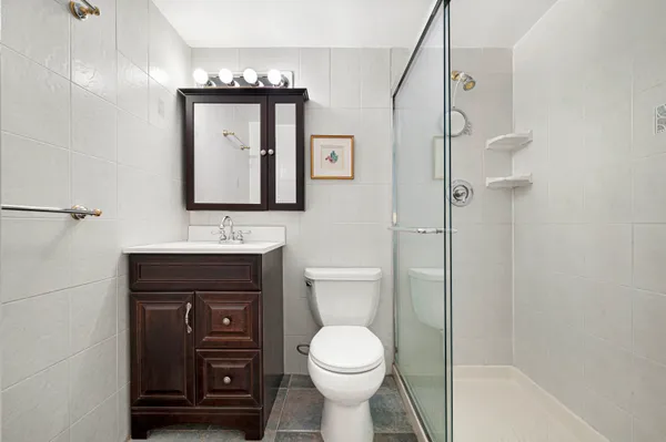 $950,000 | 2166 Broadway, Unit 12C | Upper West Side