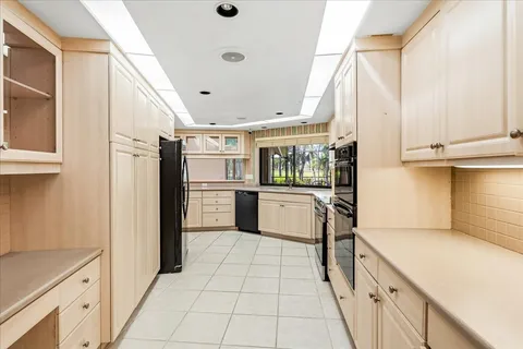 $1,850,000 | 4656 Pond Apple Drive North, Naples, FL 34119
