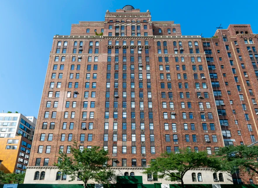 $575,000 | 465 West 23rd Street, Unit 2G | Chelsea