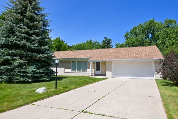$195,000 | 8048 North Greenview Court, Brown Deer, WI 53223