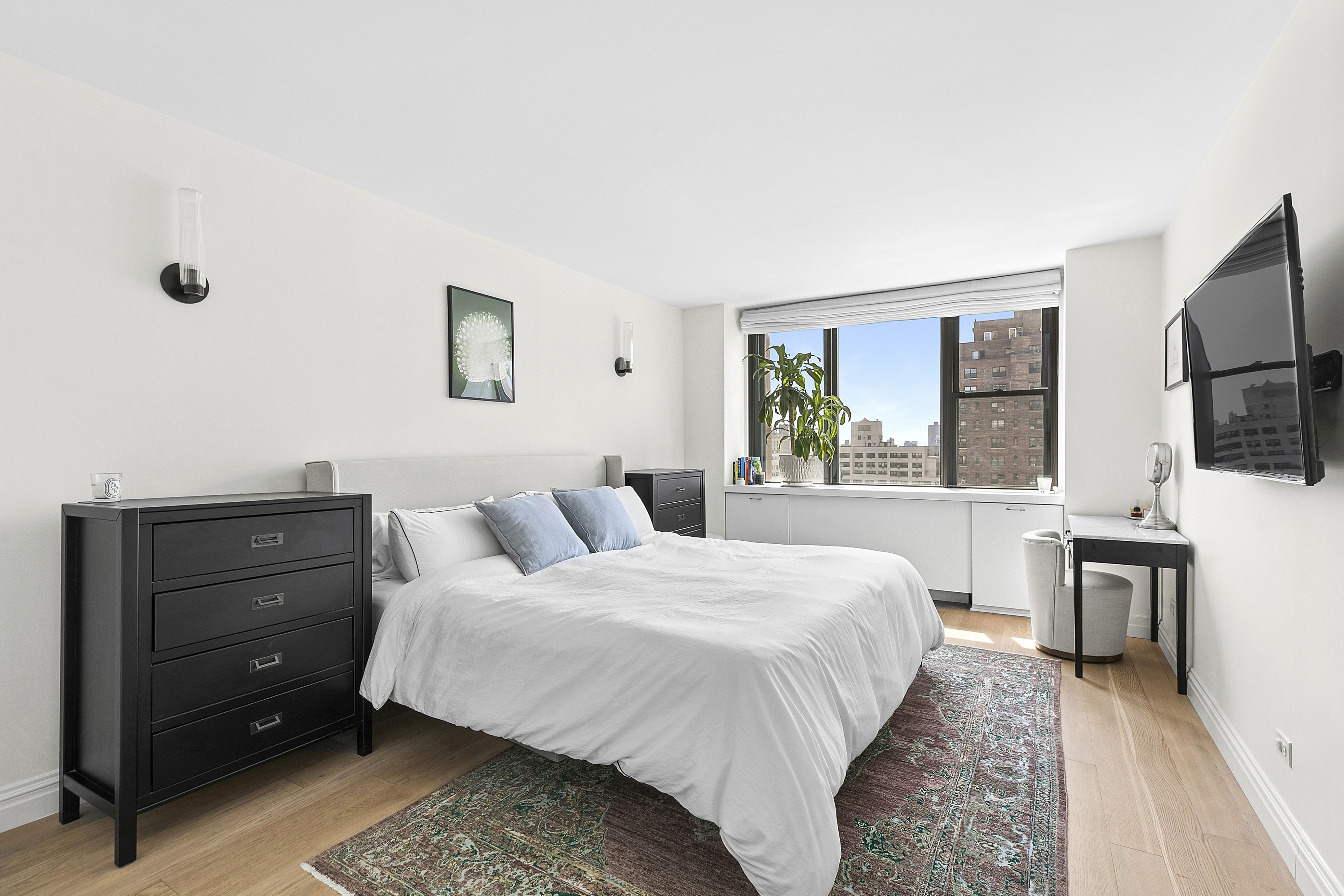 201 East 17th Street, Unit 15C New York, NY 10003 - Photo 5 of 14