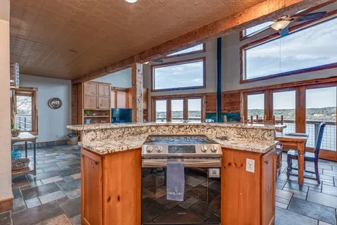 $1,495,000 | 21008 Lakeshore Drive West, Spicewood, TX 78669