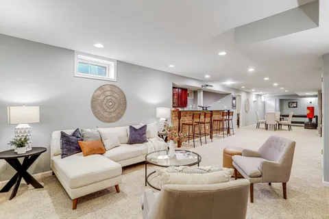 $1,100,000 | 18306 Aspen Dale Court, Boyds, MD 20841