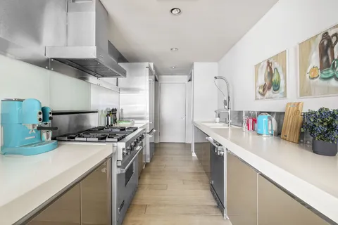 $3,995,000 | 66 9th Avenue, Unit 4W | Chelsea