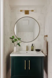 $950,000 | 7402 Whistlestop Drive, Austin, TX 78749