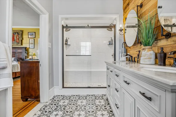 $1,425,000 | 917 Dekalb Pike, Ambler, PA 19002