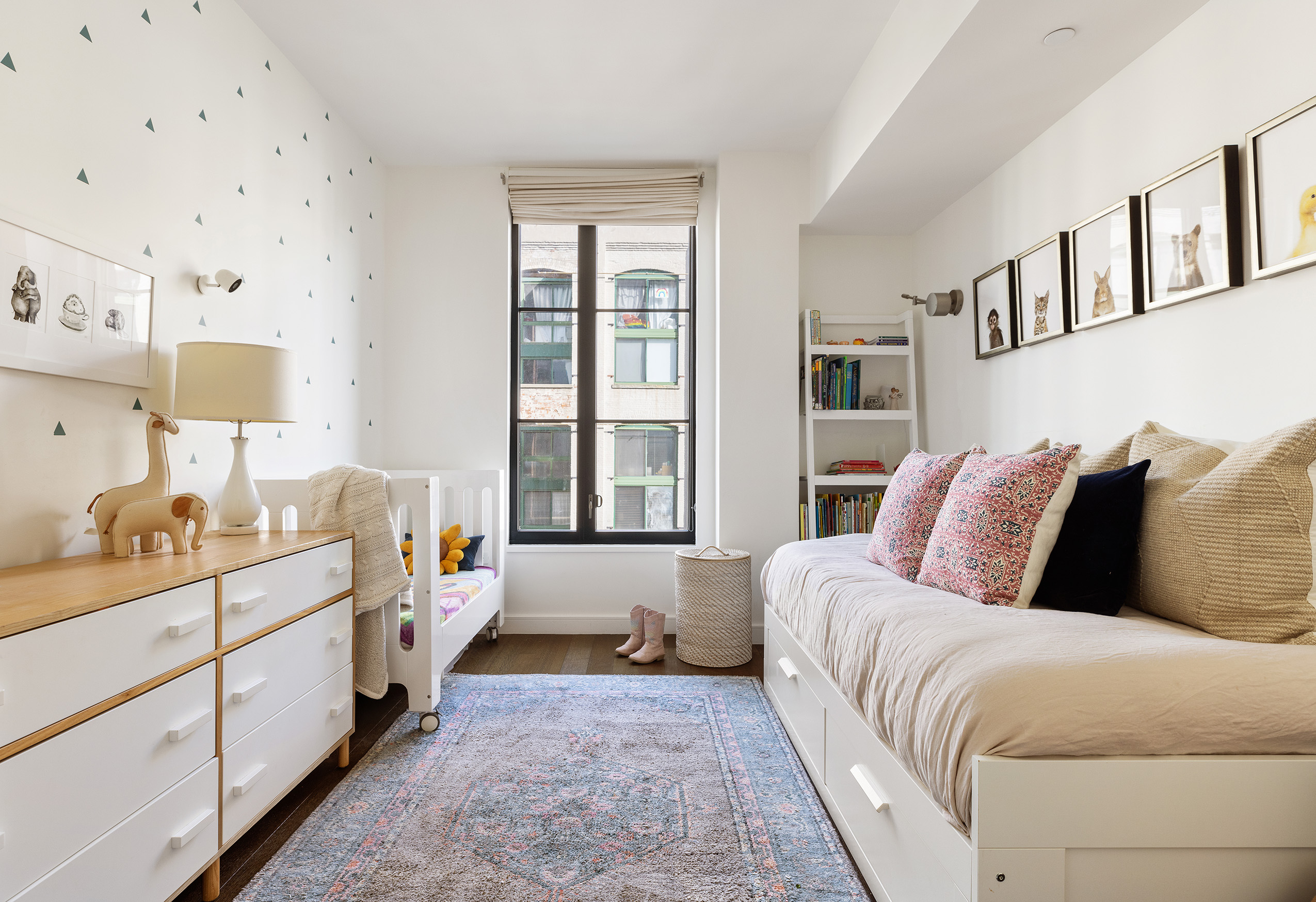 345 Carroll Street, Unit 3F Brooklyn, NY 11231 - Photo 6 of 14 a large bedroom with a bed and a window