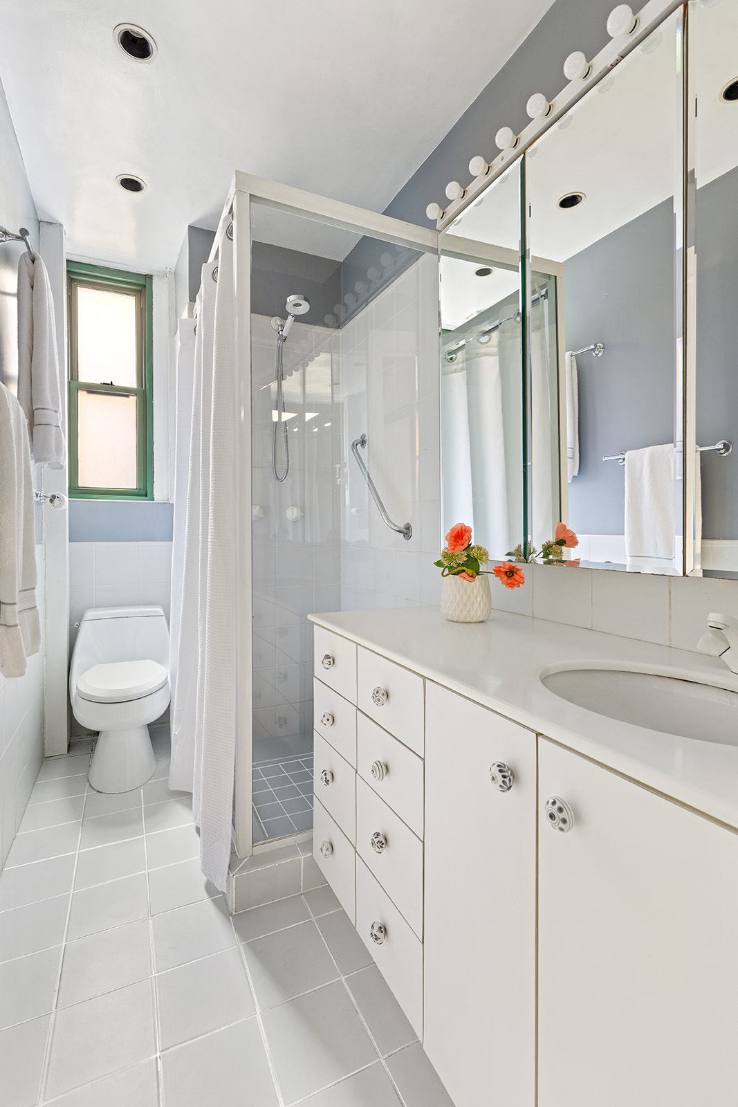 131 East 93rd Street, Unit 3D Manhattan, NY 10128 - Photo 6 of 9