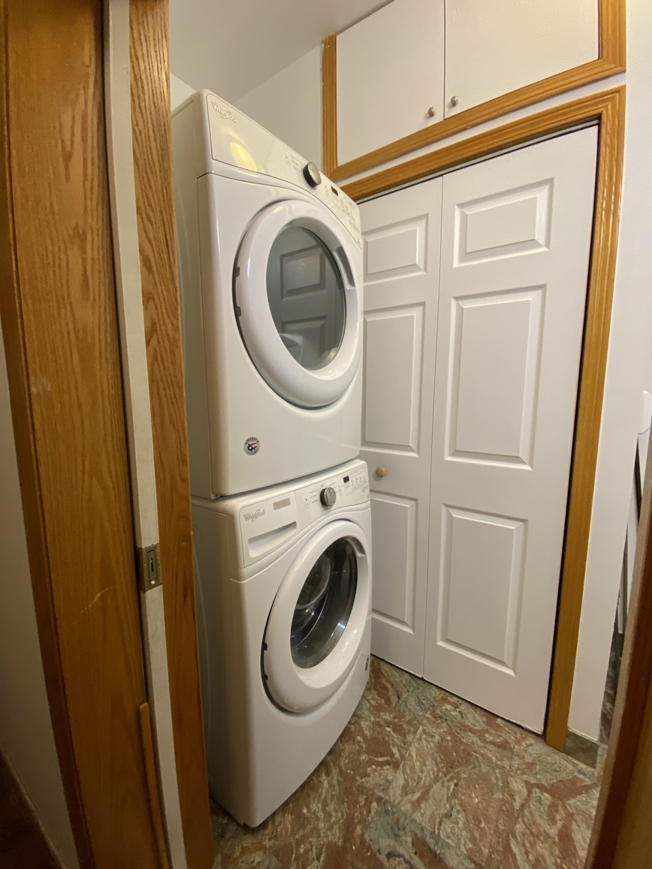 839 West End Avenue, Unit 3D Manhattan, NY 10025 - Photo 6 of 9 a utility room with dryer and washer