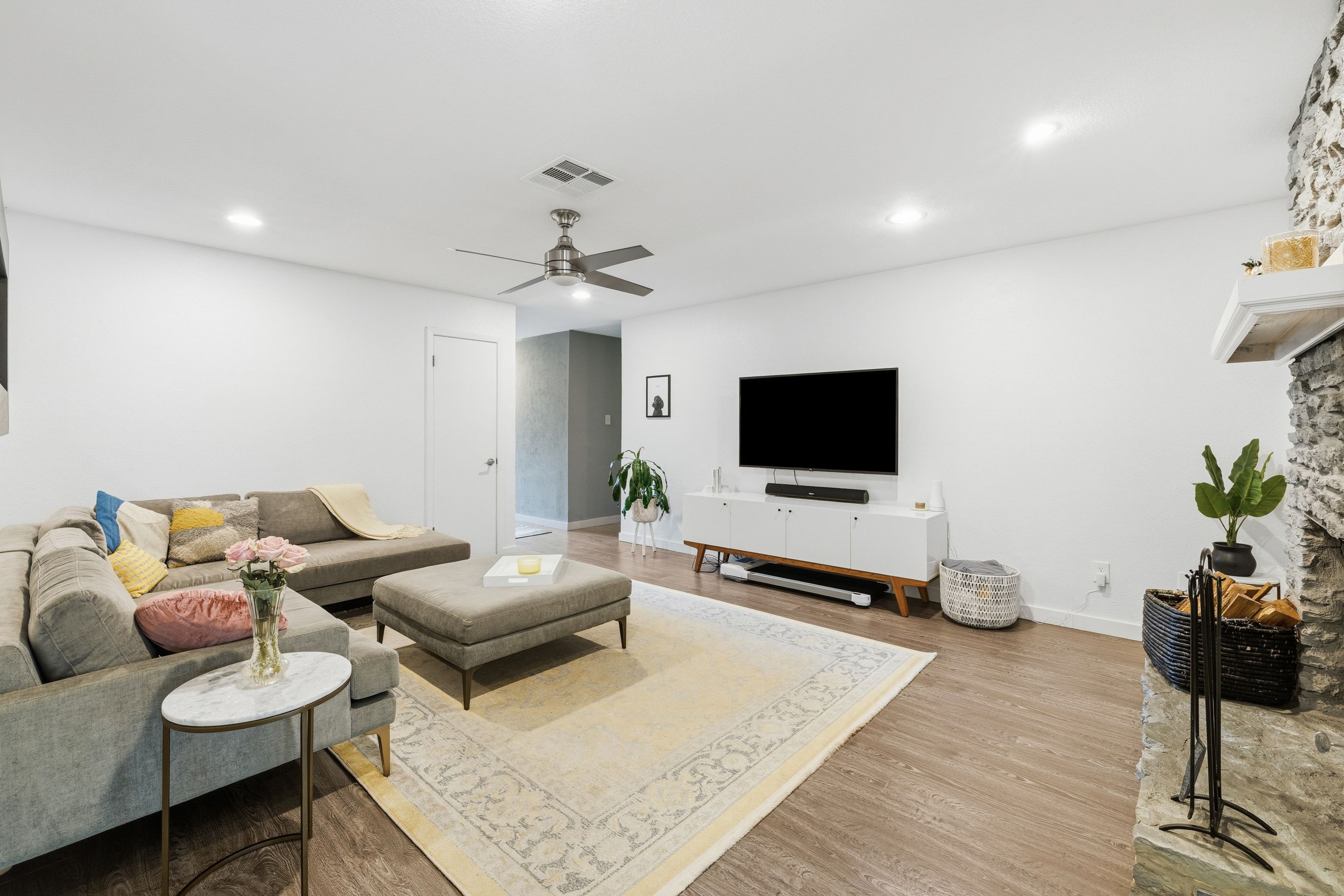 658 Mairo Street Austin, TX 78748 - Photo 10 of 46