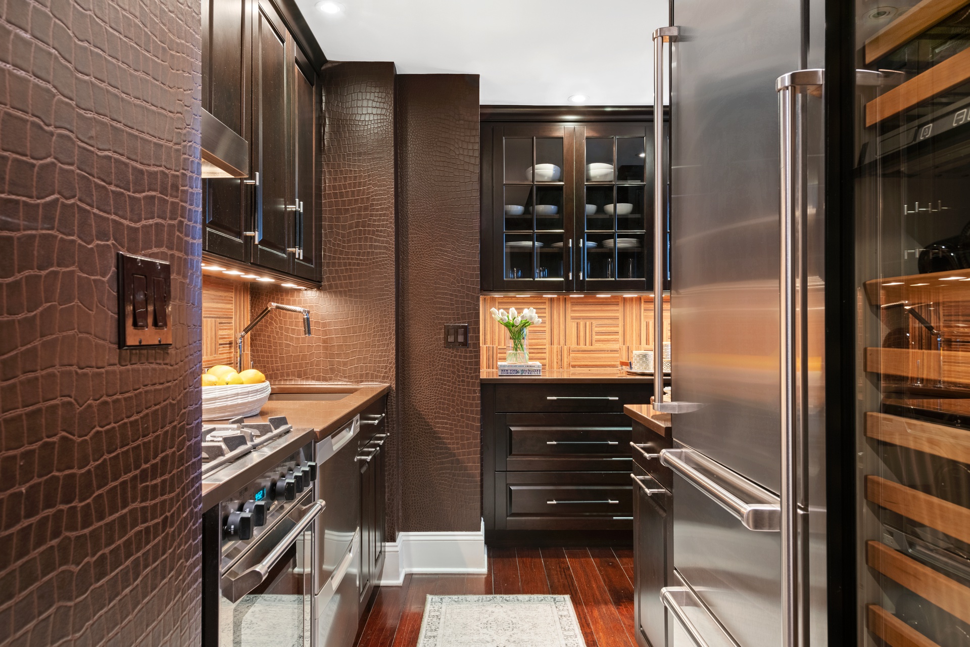 40 East 9th Street, Unit 6M Manhattan, NY 10003 - Photo 9 of 22 a bathroom with a shower