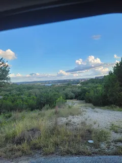 $600,000 | Bell Lane, Lago Vista, TX 78645
