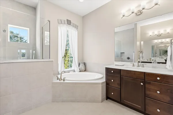$875,000 | 25920 Roundabout Pointe, Sorrento, FL 32776