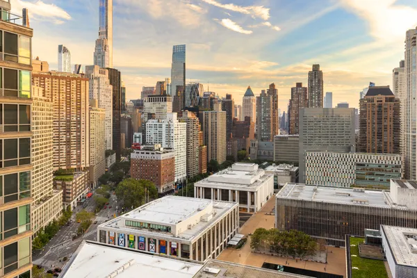 $7,500,000 | 1965 Broadway, Unit 29E | Upper West Side