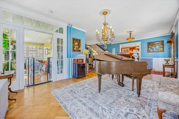 $1,425,000 | 917 Dekalb Pike, Ambler, PA 19002