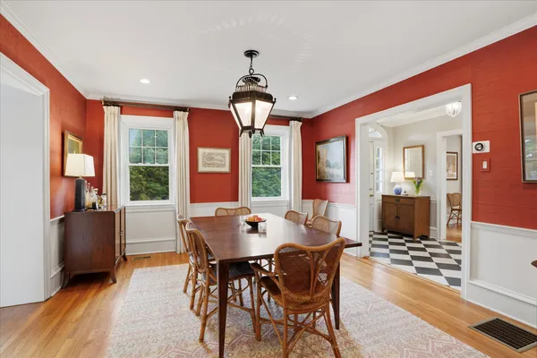 $1,395,000 | 7 Farm Road, Wayne, PA 19087