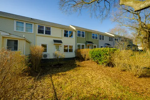 $200,000 | 8 L Southway, Greenbelt, MD 20770