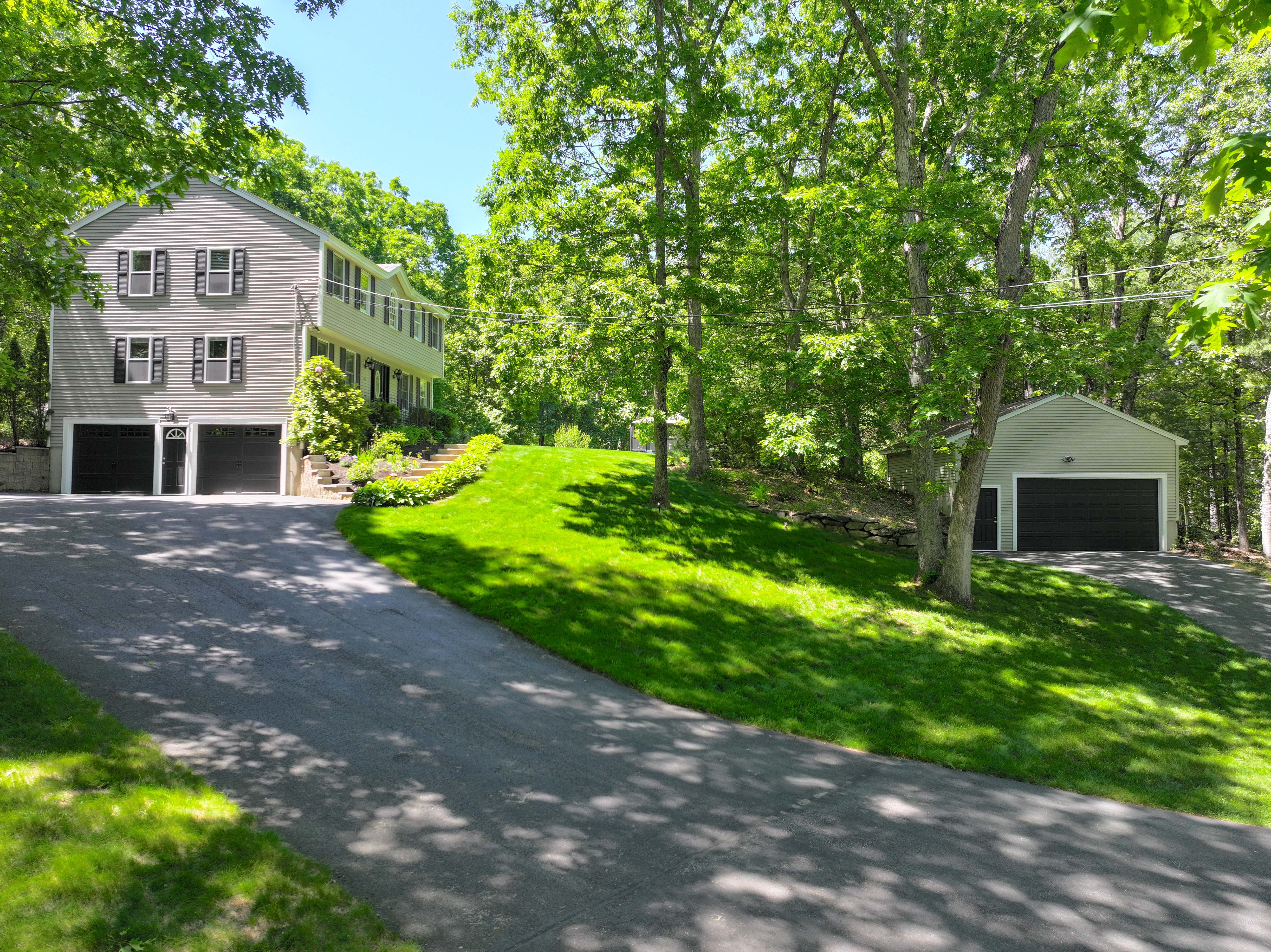 561 Old Dunstable Road Groton, MA 01450 - Photo 2 of 12