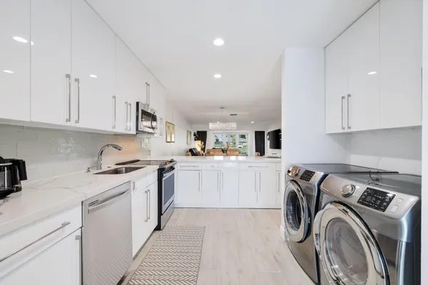Contact Agent | 1031 Citrus Way, Unit 102D, Delray Beach, FL 33445