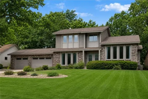 $499,000 | 3170 12th Street Northwest, New Brighton, MN 55112