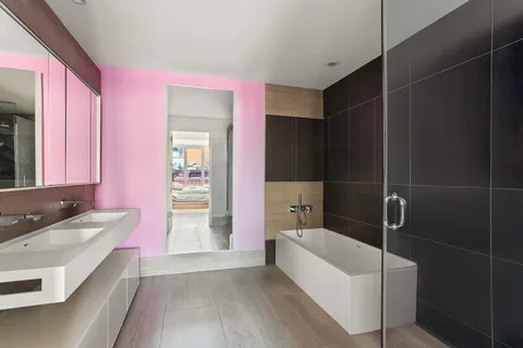 $2,075,000 | 540 West 49th Street, Unit PH3N | Hell's Kitchen