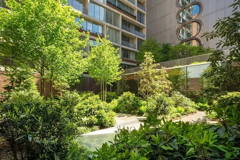 $2,995,000 | 527 West 27th Street, Unit 4C | Chelsea