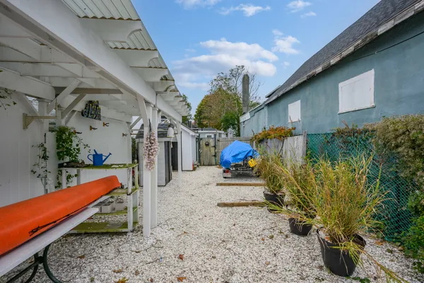 $199,000 | 218 Onset Avenue, Wareham, MA 02558