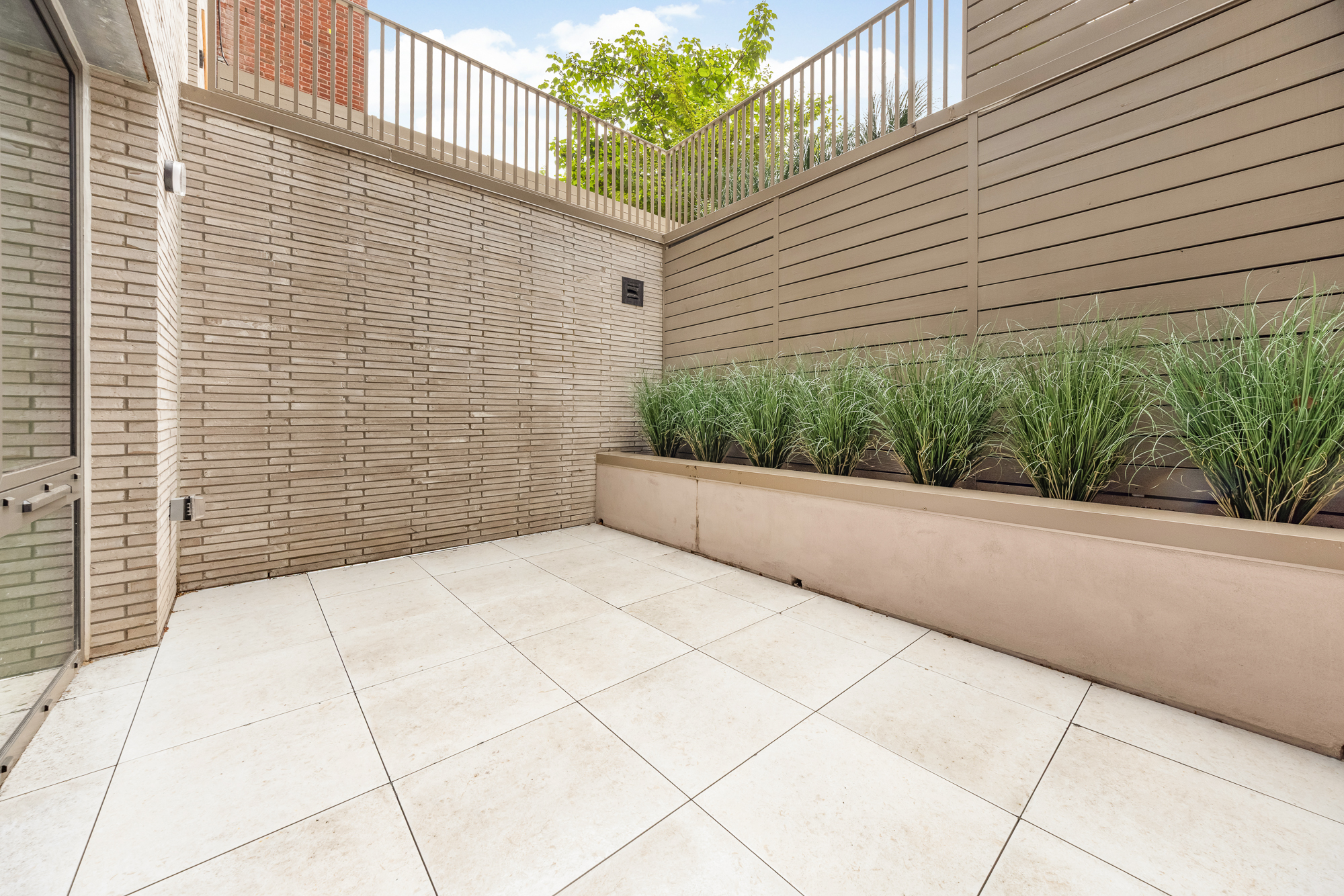 66 Clinton Street, Unit 1A Manhattan, NY 10002 - Photo 12 of 20 a view of a terrace