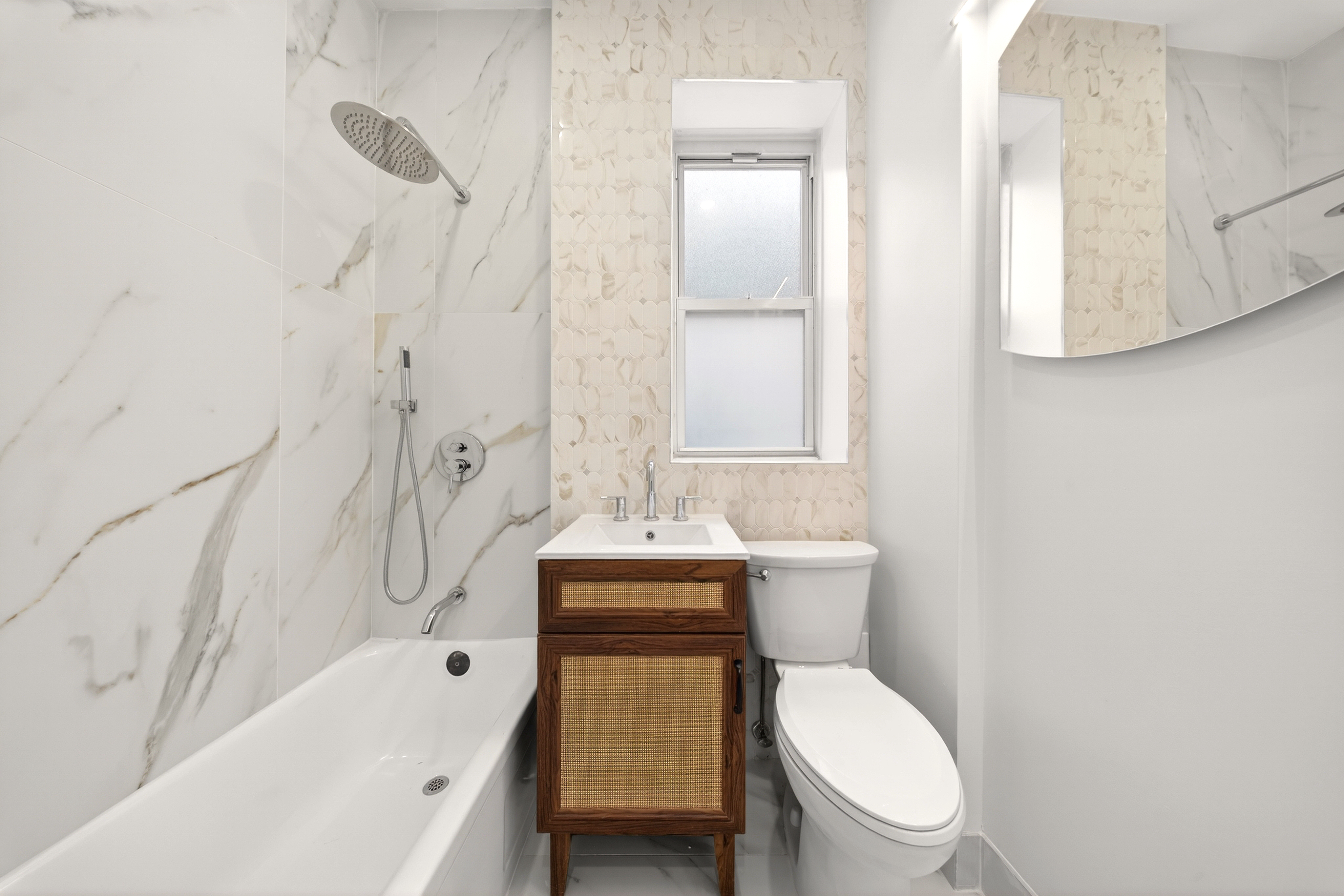 120 East 83rd Street, Unit 4B Manhattan, NY 10028 - Photo 5 of 8