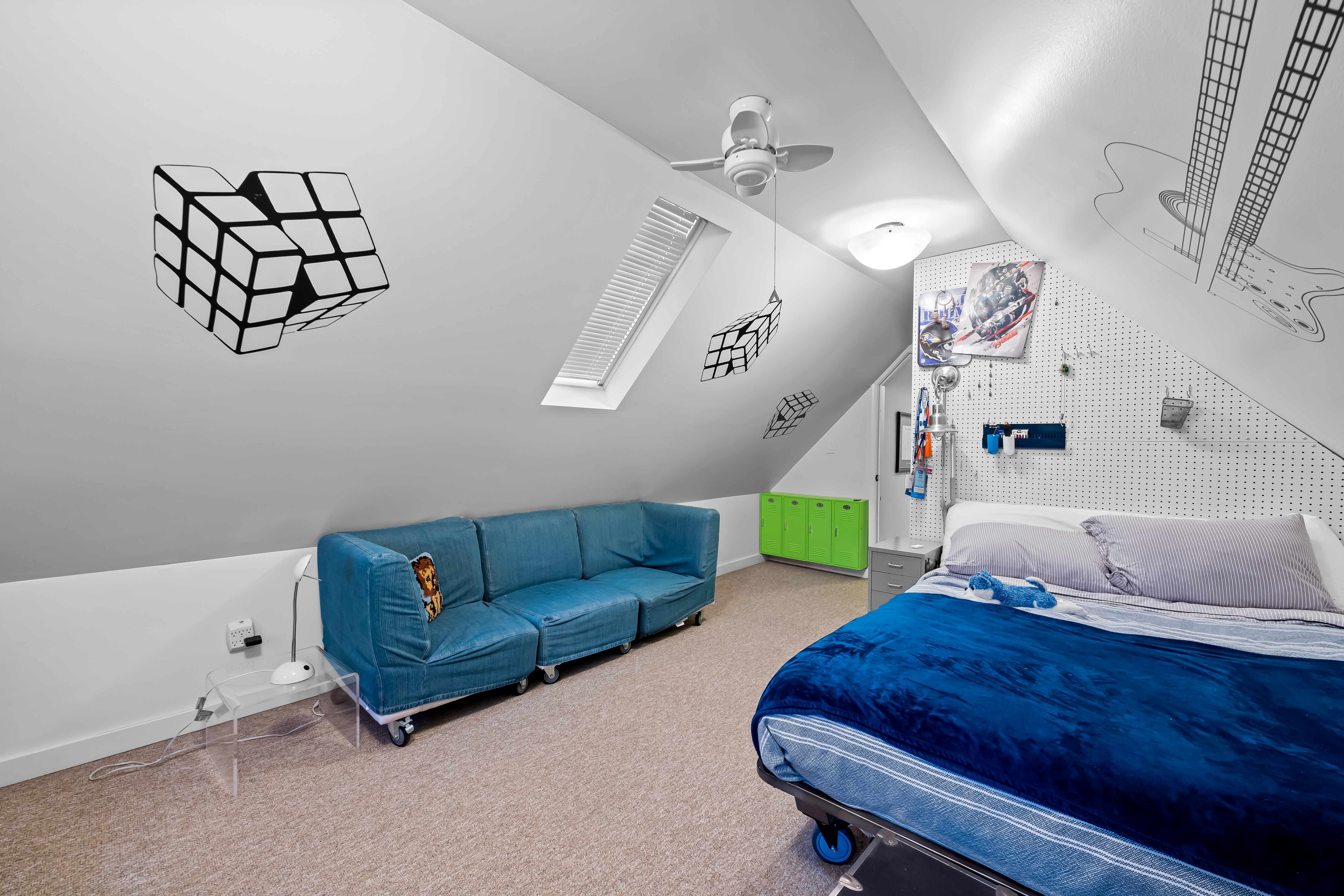 8412 Stevenson Road Pikesville, MD 21208 - Photo 59 of 81 a living room with furniture and a chandelier