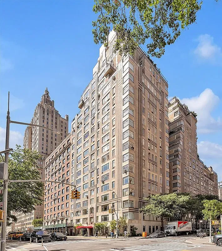 $1,800,000 | 320 Central Park West, Unit 5L | Upper West Side