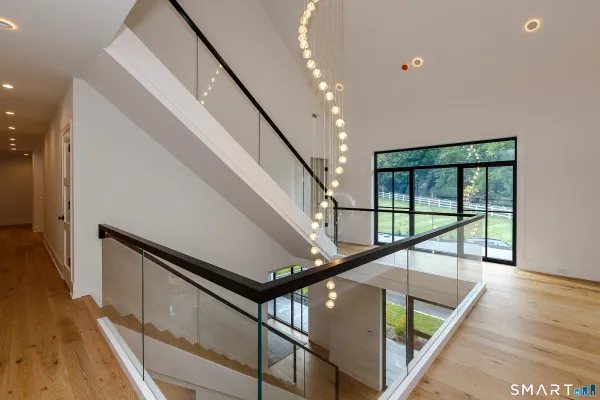 $6,395,000 | 729 Smith Ridge Road, New Canaan, CT 06840